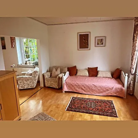 Mit Wintergarten In Bahnhofsnaehe * Eystrup