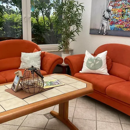 Mit Wintergarten In Bahnhofsnaehe Apartament *