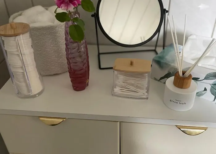 Mit Wintergarten In Bahnhofsnaehe * Eystrup